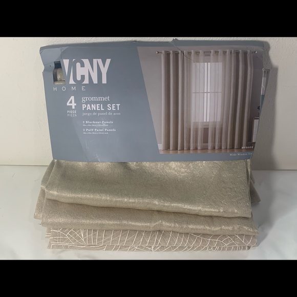 COPY - VCNY Curtain Panel Set 4 Piece Window Fixture Black Out & Sheer Leaf Dec… - Picture 4 of 6
